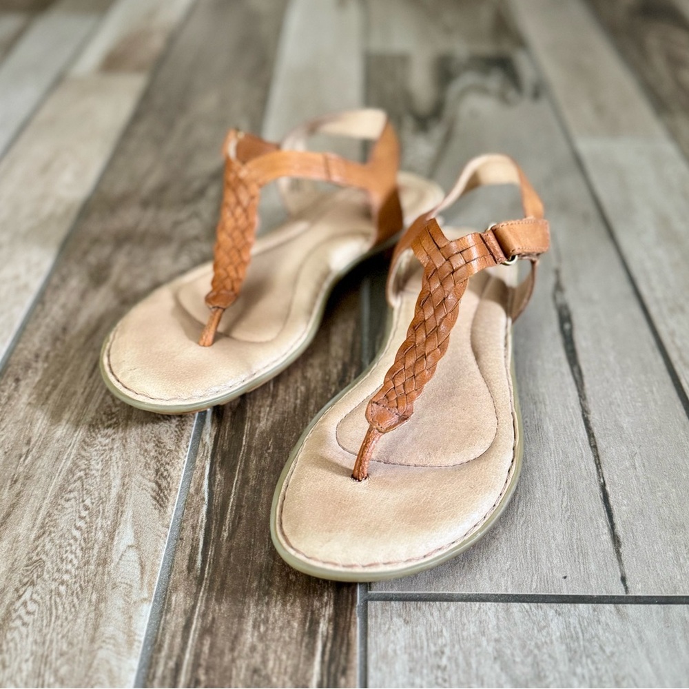 BORN Yarrow Braided Leather Ankle T-Strap Flat Sandals, Cognac Tan sz. 8M - Picture 5 of 16